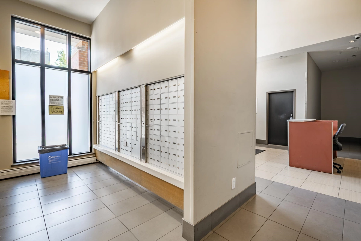 Mudroom Photo of 1705 10777 University Drive, Surrey, BC