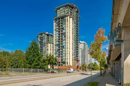 1705 10777 University Drive, Surrey, BC, Surrey — Apartment/Condo for sale