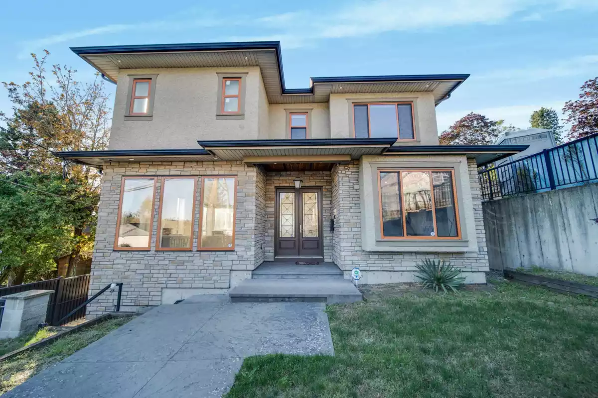 Exterior Front Photo of 8543 Royal Oak Avenue, Burnaby, BC