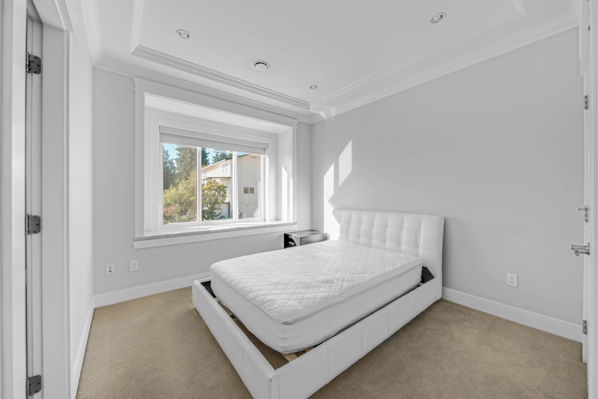 Laundry Room Photo of 8543 Royal Oak Avenue, Burnaby, BC