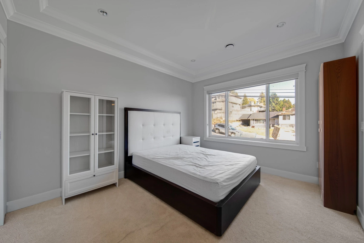 Office / Den Photo of 8543 Royal Oak Avenue, Burnaby, BC