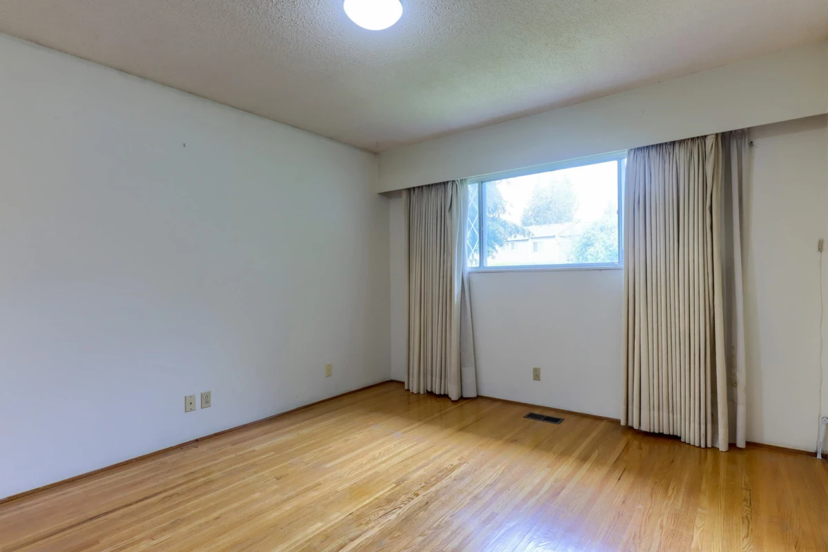 Kitchen Photo of 3492 E 49th Avenue, Vancouver, BC