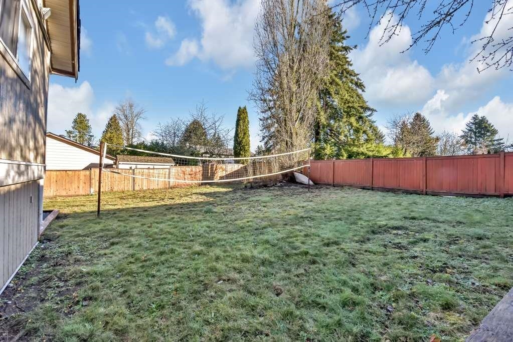 Family Room Photo of 10320 140 Street, Surrey, BC