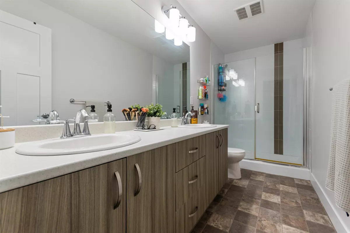 Garage Interior Photo of 2 5797 Promontory Road, Chilliwack, BC