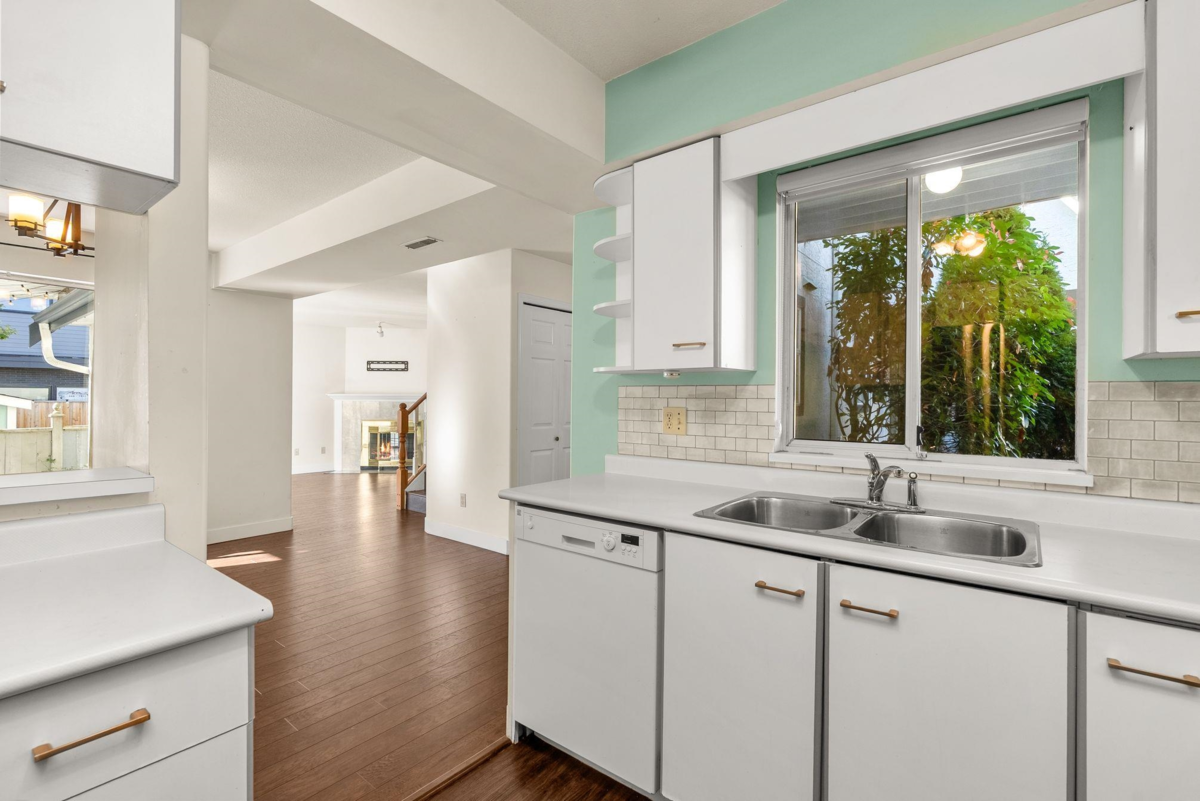 Bedroom 2 Photo of 5 4890 48 Avenue, Ladner, BC