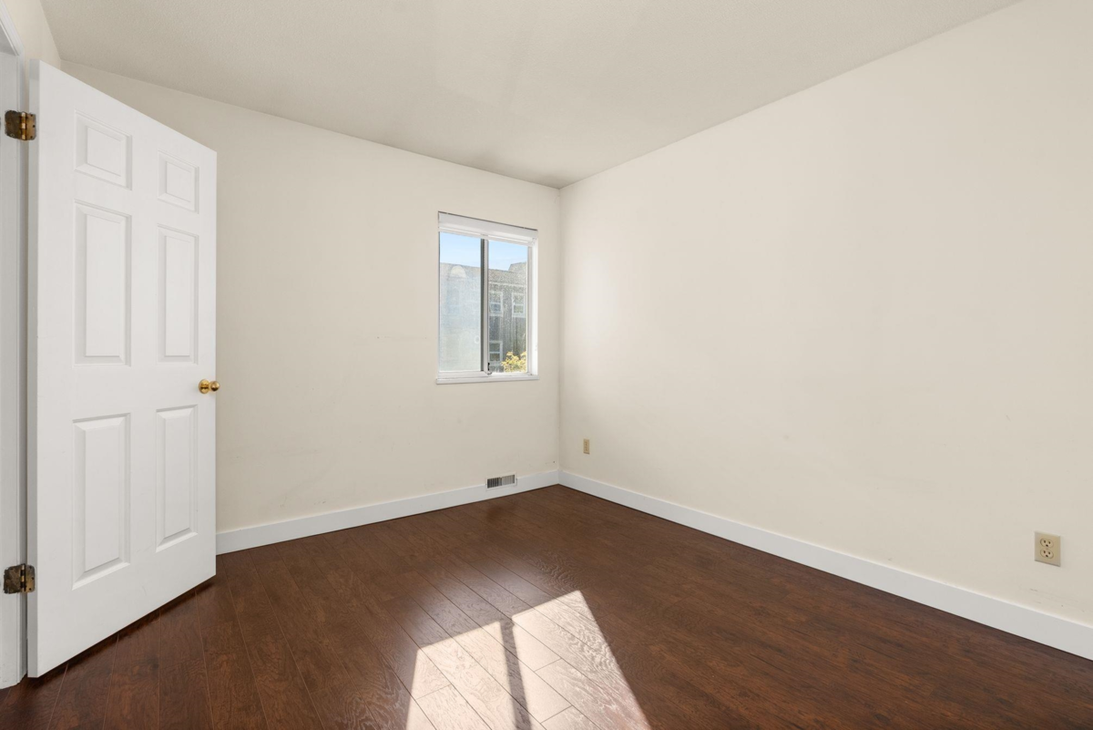 Garage Interior Photo of 5 4890 48 Avenue, Ladner, BC