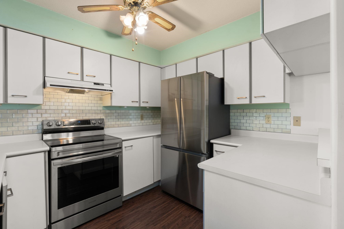 Primary Bathroom Photo of 5 4890 48 Avenue, Ladner, BC