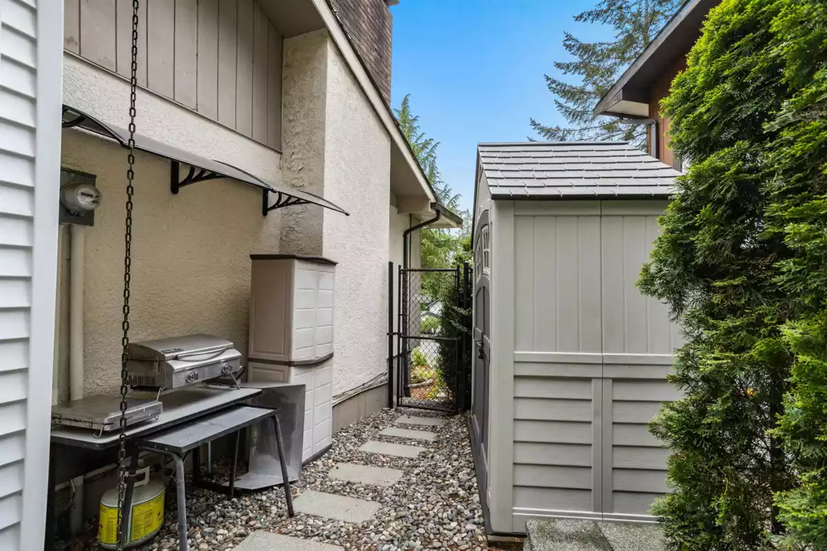 Hot Tub / Spa Photo of 2606 Hawser Avenue, Coquitlam, BC