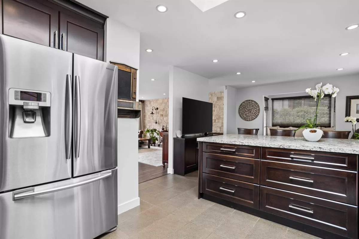 Powder Room Photo of 2606 Hawser Avenue, Coquitlam, BC