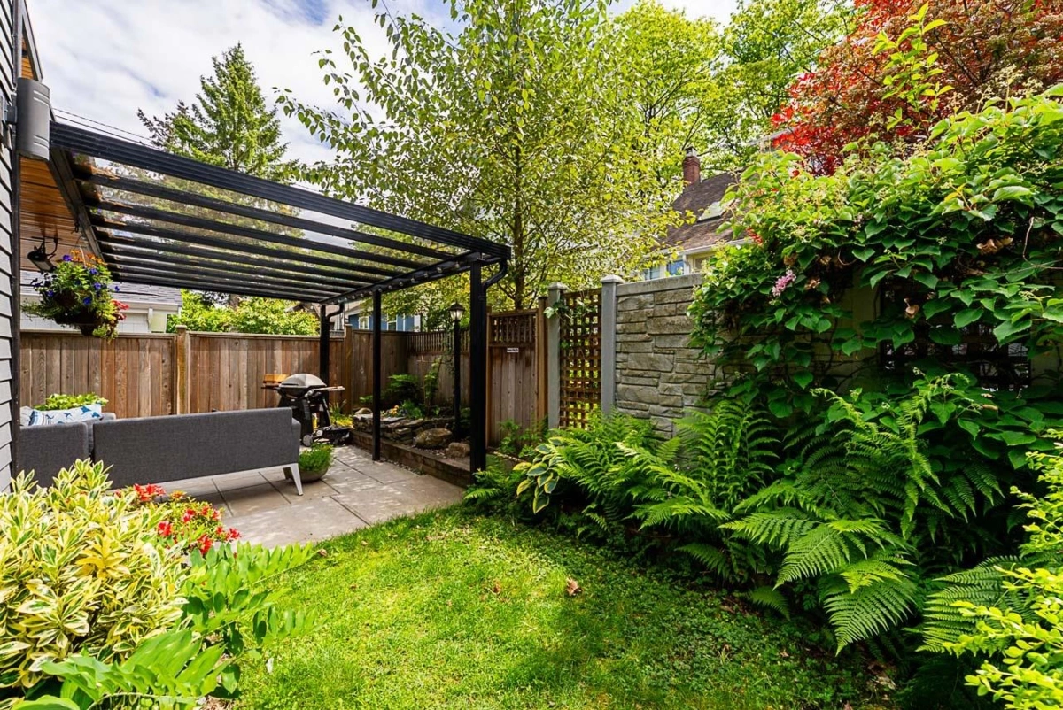 Laundry Room Photo of 341 W 22nd Avenue, Vancouver, BC