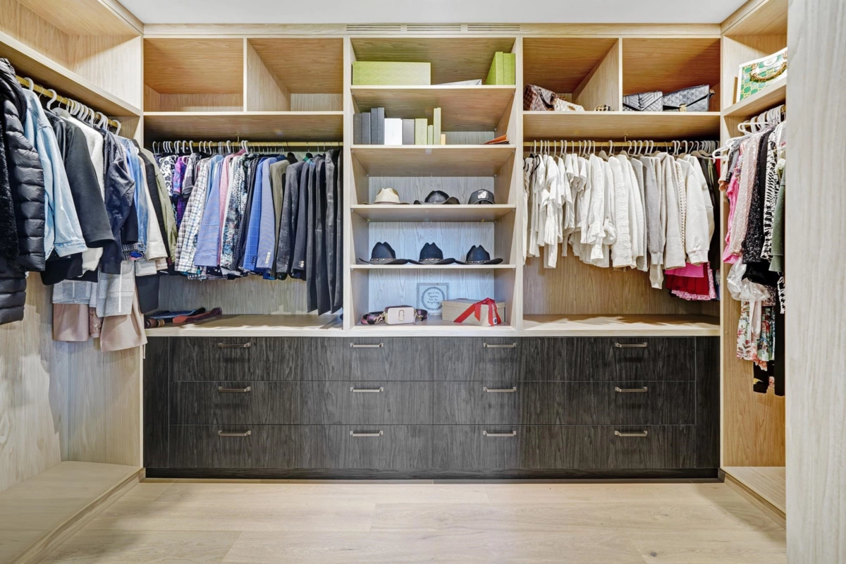 Swimming Pool Photo of 24968 28 Avenue, Langley, BC