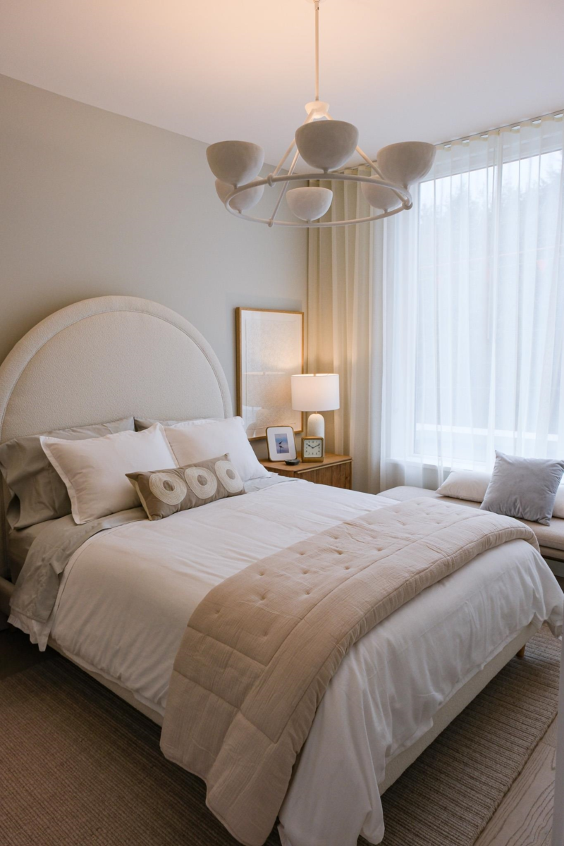 Bedroom 2 Photo of 307 423 6th Street, West Vancouver, BC