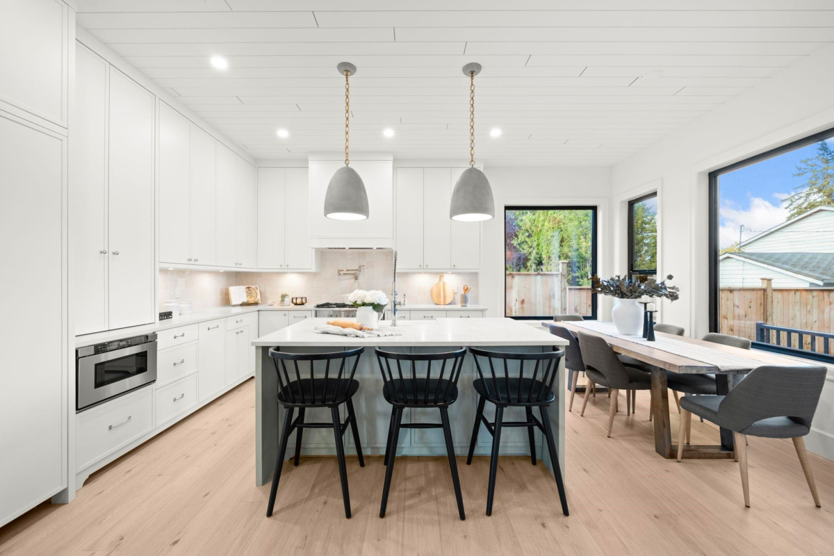 Primary Bathroom Photo of 1204 Stellers Jay Place, Tsawwassen, BC