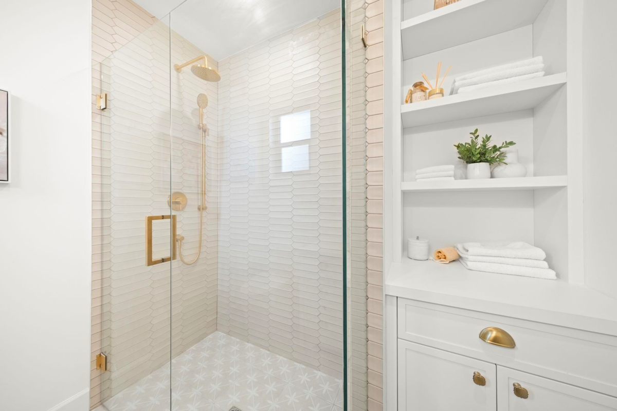 Swimming Pool Photo of 1204 Stellers Jay Place, Tsawwassen, BC