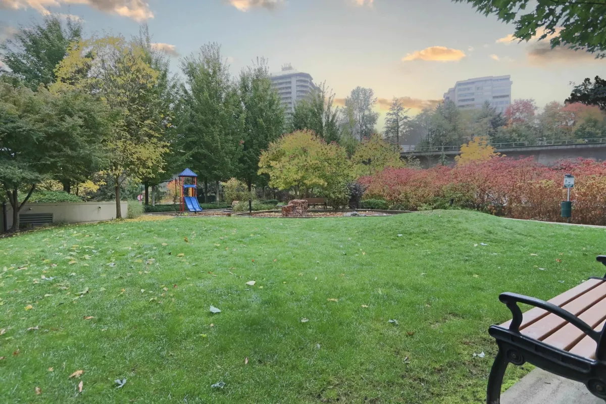 Community Amenities Photo (Clubhouse) of 2202 2200 Douglas Road, Burnaby, BC