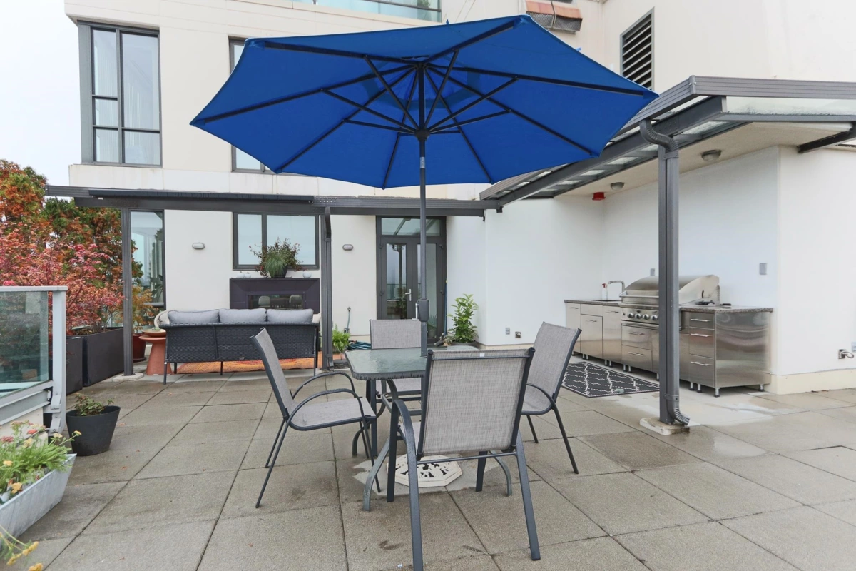 Outdoor Kitchen Photo of 2202 2200 Douglas Road, Burnaby, BC
