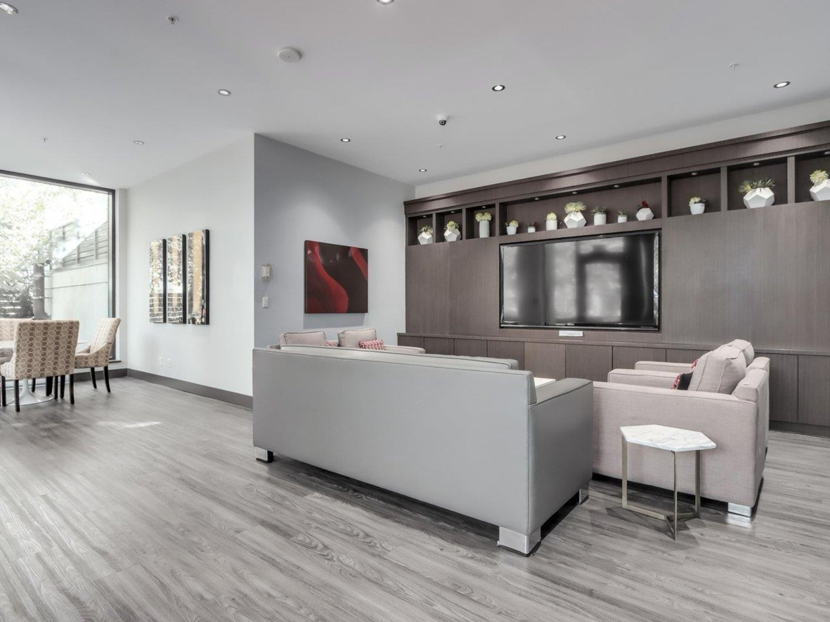 Dining Area Photo of 802 6658 Dow Avenue, Burnaby, BC