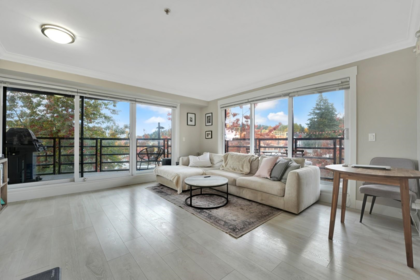 Breakfast Nook Photo of 309 857 W 15th Street, North Vancouver, BC