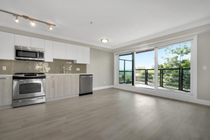 309 857 W 15th Street, North Vancouver, BC, Harbourside — 2 bed apartment/condo for sale