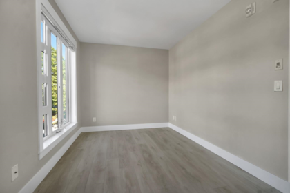 Powder Room Photo of 309 857 W 15th Street, North Vancouver, BC