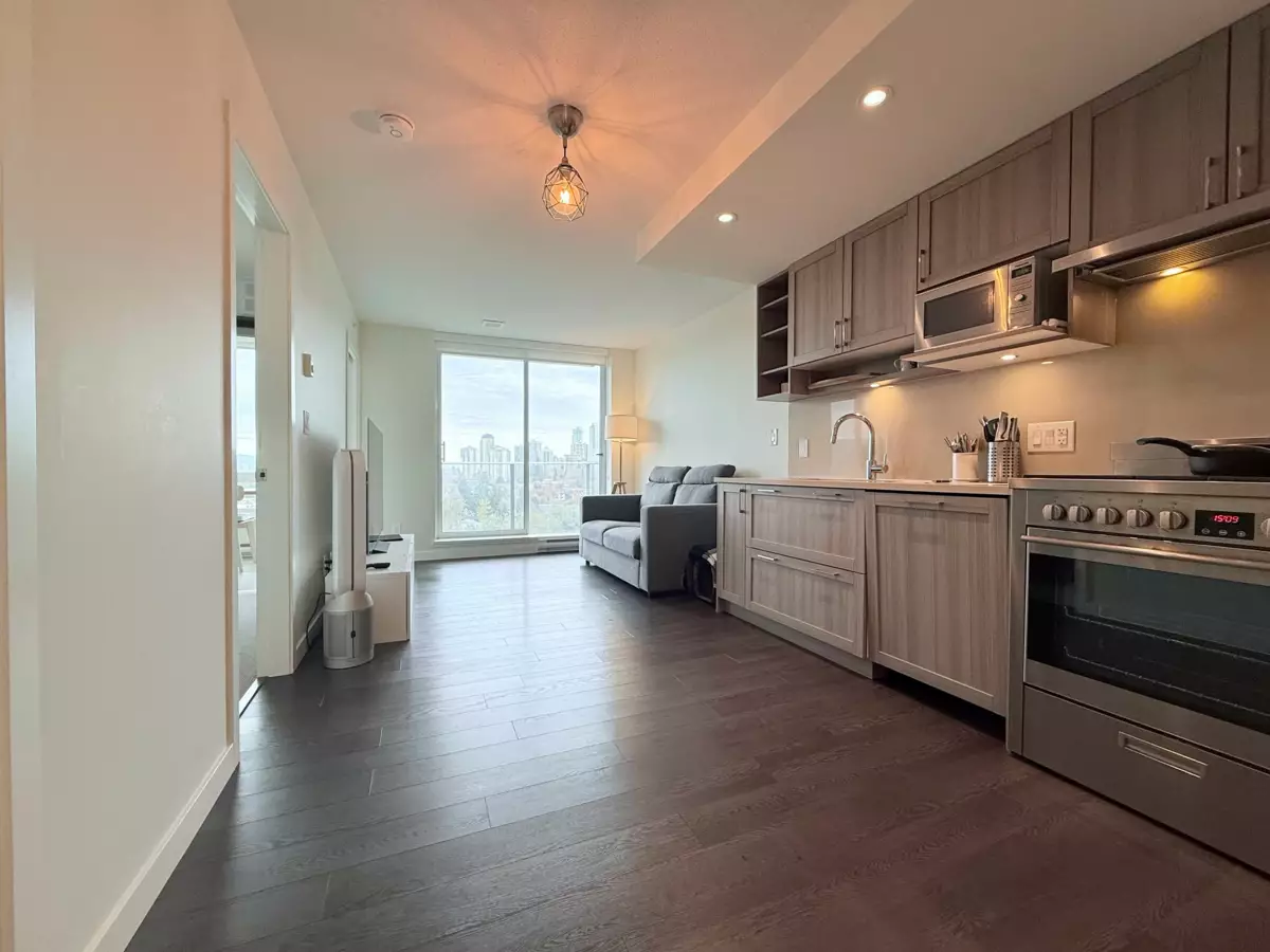 Kitchen Photo of 2101 5470 Ormidale Street, Vancouver, BC