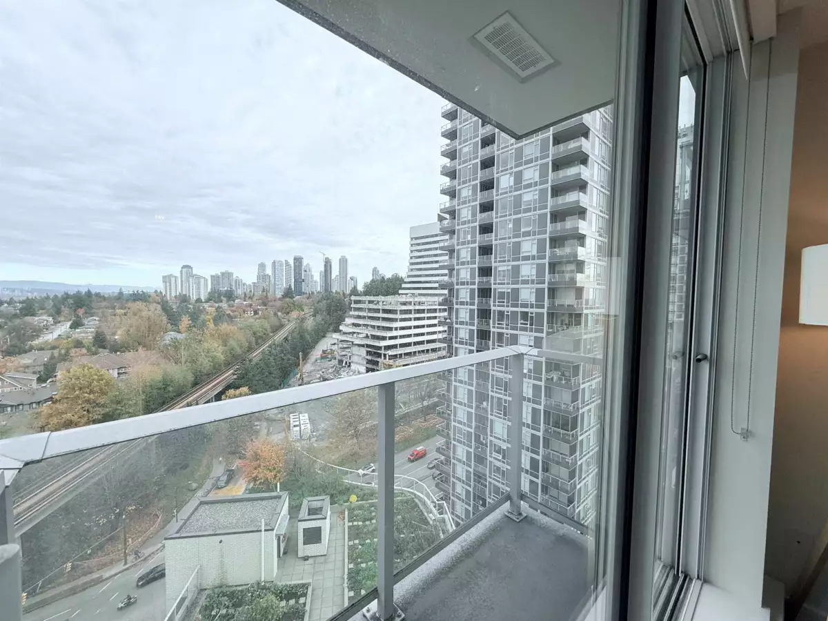 Powder Room Photo of 2101 5470 Ormidale Street, Vancouver, BC
