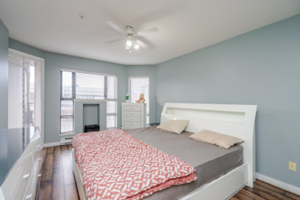 Laundry Room Photo of 306 15241 18 Avenue, Surrey, BC