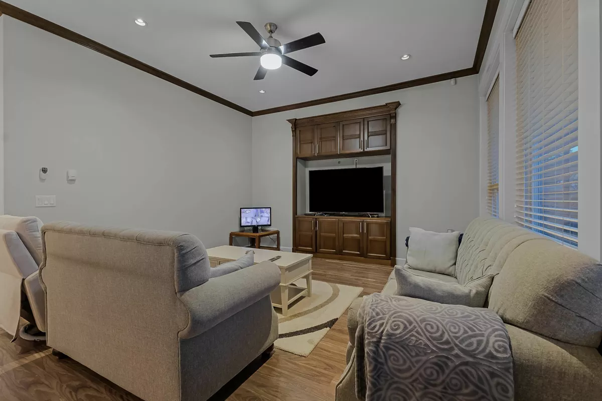 Breakfast Nook Photo of 11923 92 Avenue, Delta, BC