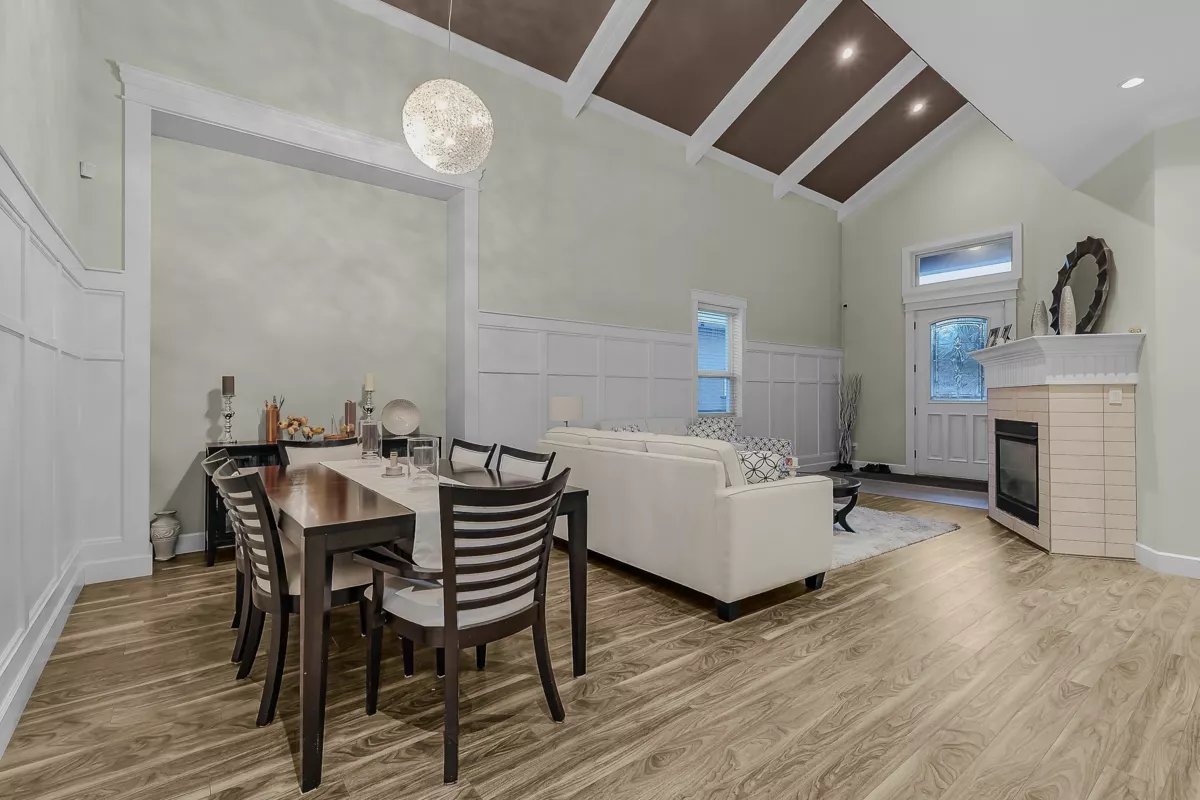 Kitchen Island Photo of 11923 92 Avenue, Delta, BC