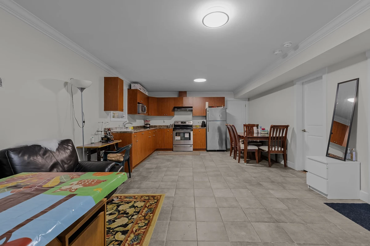 Outdoor Patio Photo of 11923 92 Avenue, Delta, BC