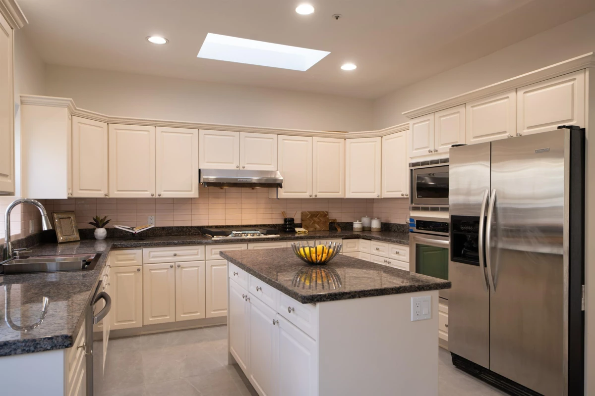 Kitchen Photo of 3565 W 29th Avenue, Vancouver, BC