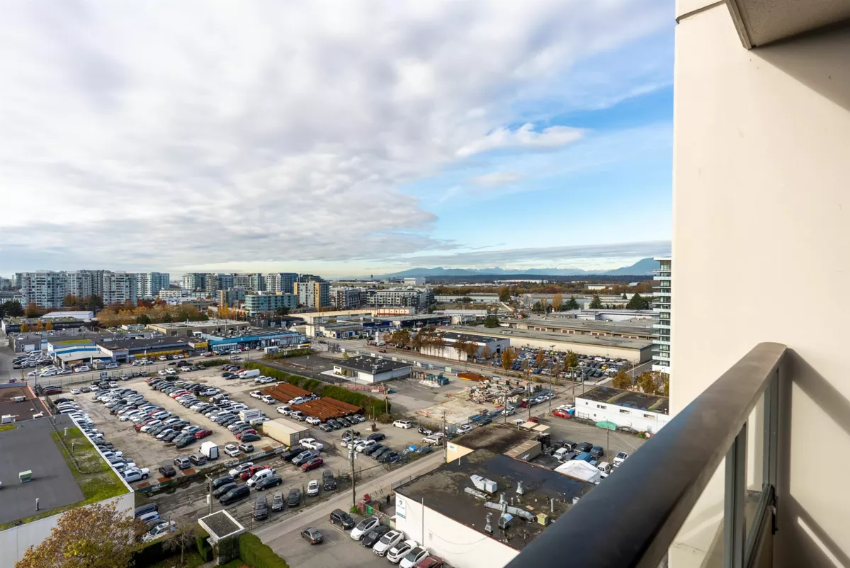Loft / Bonus Room Photo of 1702 5811 No. 3 Road, Richmond, BC