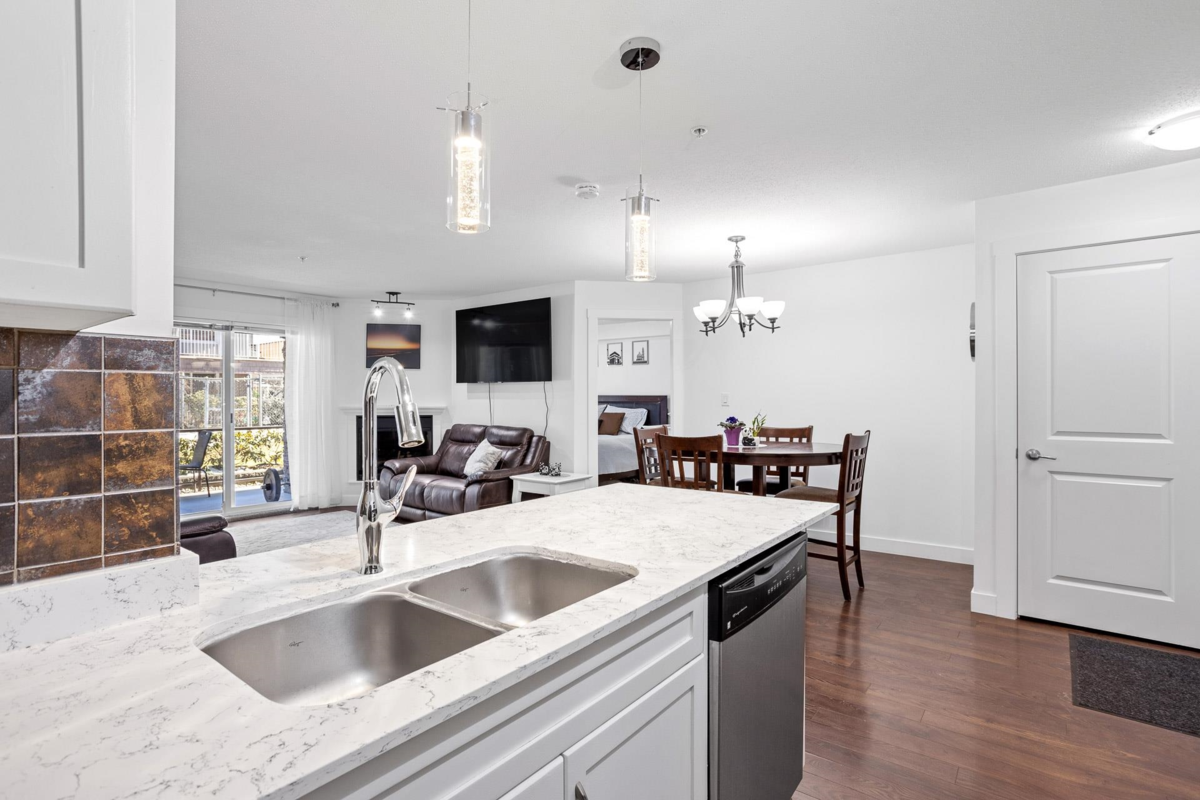 Bedroom 3 Photo of 107 2038 Sandalwood Crescent, Abbotsford, BC
