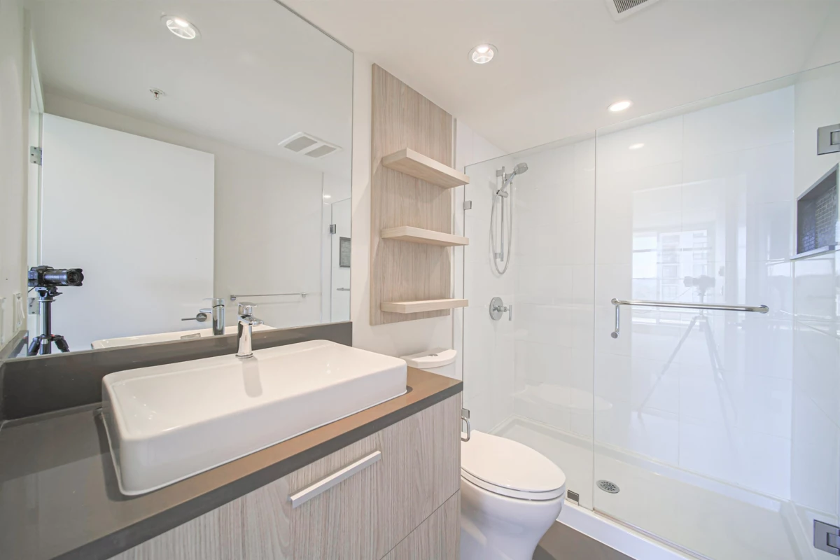 Laundry Room Photo of 2207 3007 Glen Drive, Coquitlam, BC