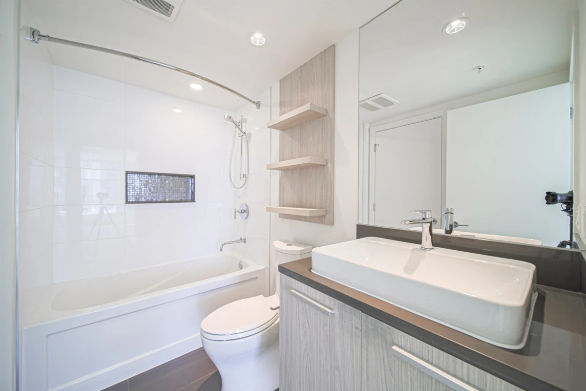 Powder Room Photo of 2207 3007 Glen Drive, Coquitlam, BC