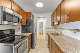 112 590 Whiting Way, Coquitlam, BC