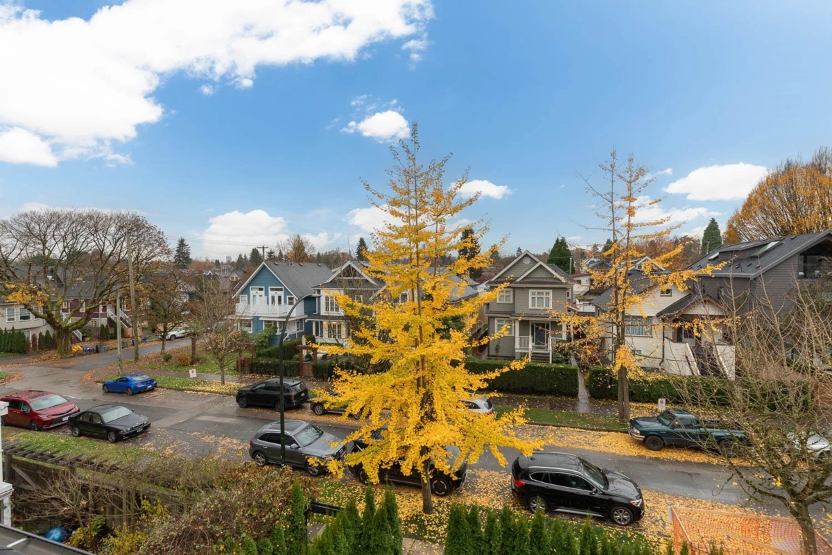Garage Interior Photo of 959 E 13th Avenue, Vancouver, BC