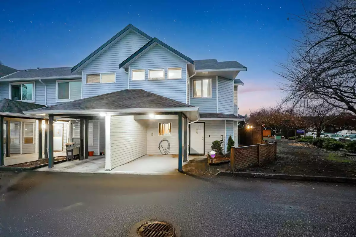 Exterior Front Photo of 24 20630 118 Avenue, Maple Ridge, BC