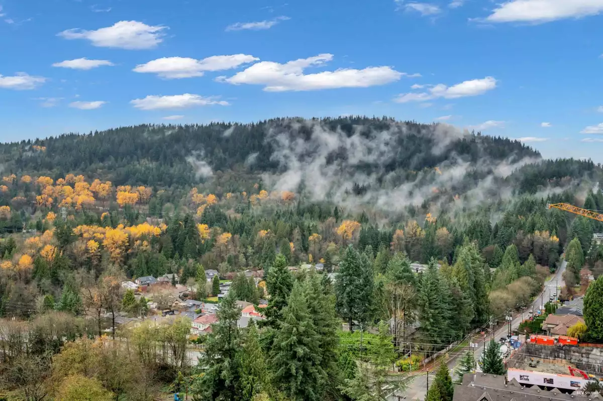 Mudroom Photo of 1601 720 Farrow Street, Coquitlam, BC
