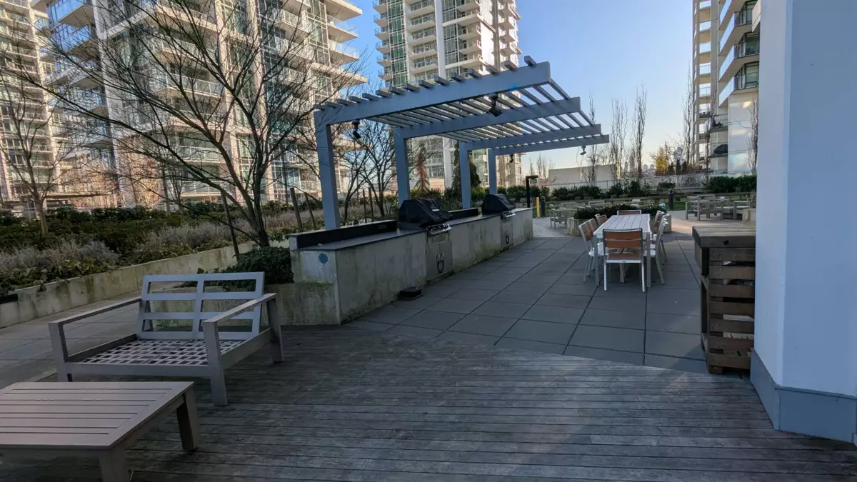 Hallway Photo of 802 2288 Alpha Avenue, Burnaby, BC
