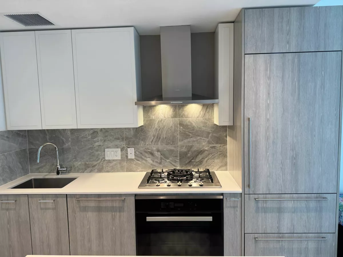 Kitchen Island Photo of 802 2288 Alpha Avenue, Burnaby, BC