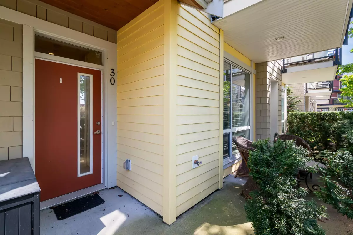 Backyard Photo of 30 45615 Tamihi Way, Chilliwack, BC