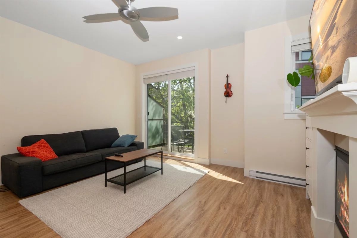 Powder Room Photo of 30 45615 Tamihi Way, Chilliwack, BC