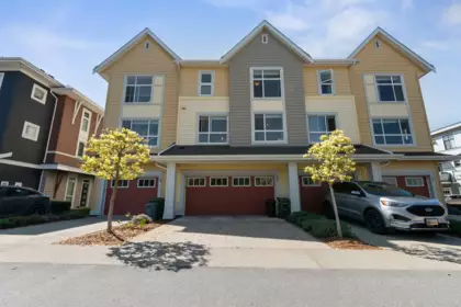 30 45615 Tamihi Way, Chilliwack, BC, Garrison Crossing — 3 bed townhouse for sale