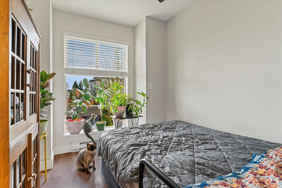 Basement Recreation Room Photo of 301 20237 54 Avenue, Langley, BC