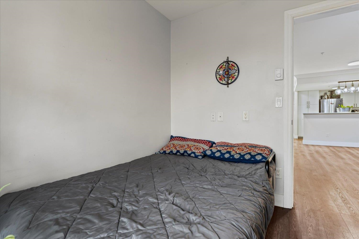 Laundry Room Photo of 301 20237 54 Avenue, Langley, BC