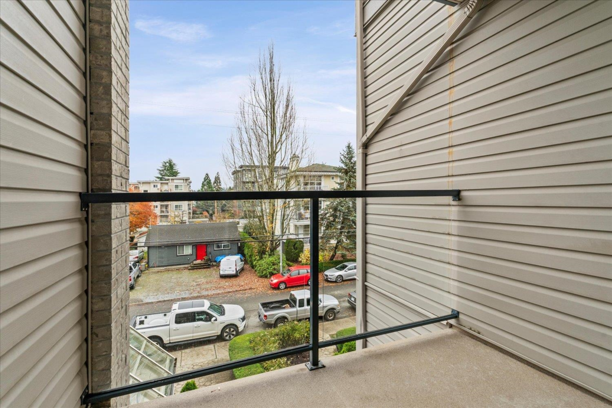 Loft / Bonus Room Photo of 301 20237 54 Avenue, Langley, BC