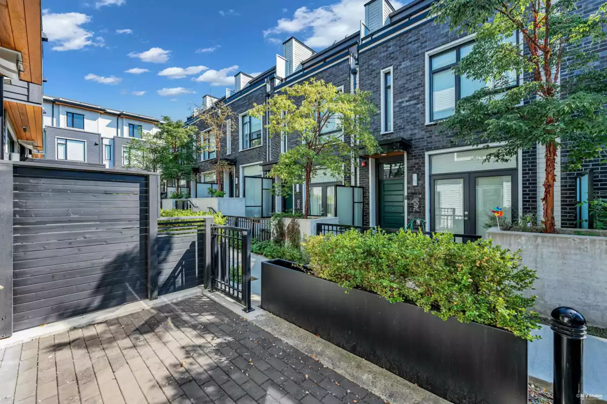Breakfast Nook Photo of 7478 Granville Street, Vancouver, BC