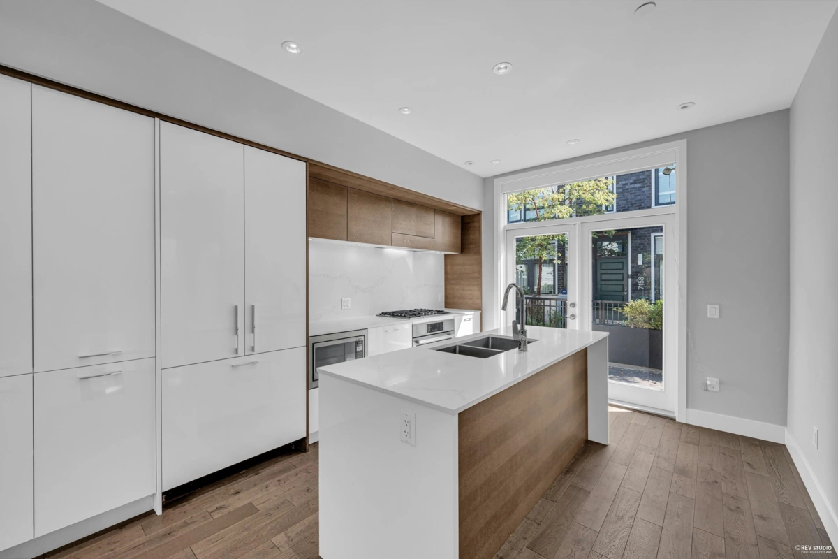 Kitchen Island Photo of 7478 Granville Street, Vancouver, BC