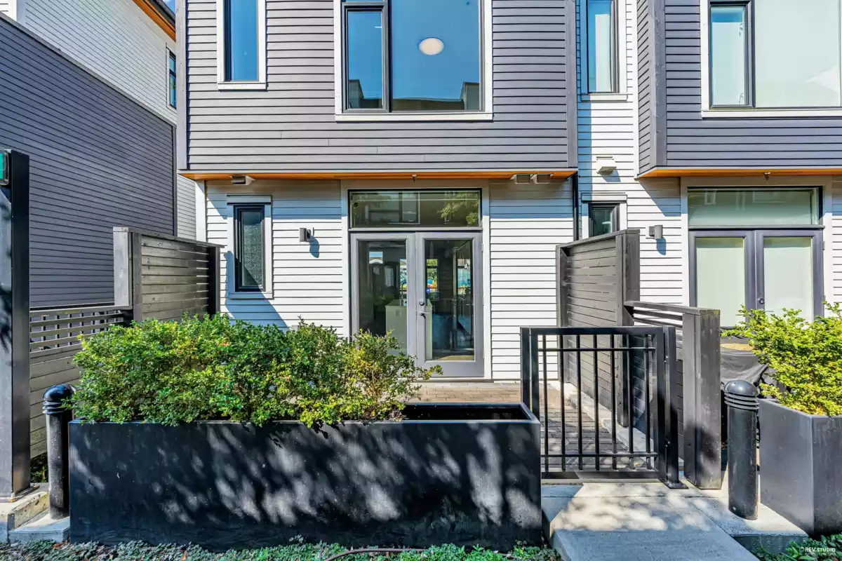 Mudroom Photo of 7478 Granville Street, Vancouver, BC